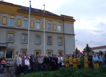 "Tautiška giesmė" Varėna 2015