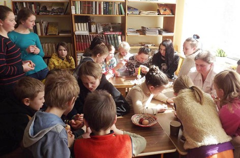 Rieda rieda margučiai Naujųjų Valkininkų kaime